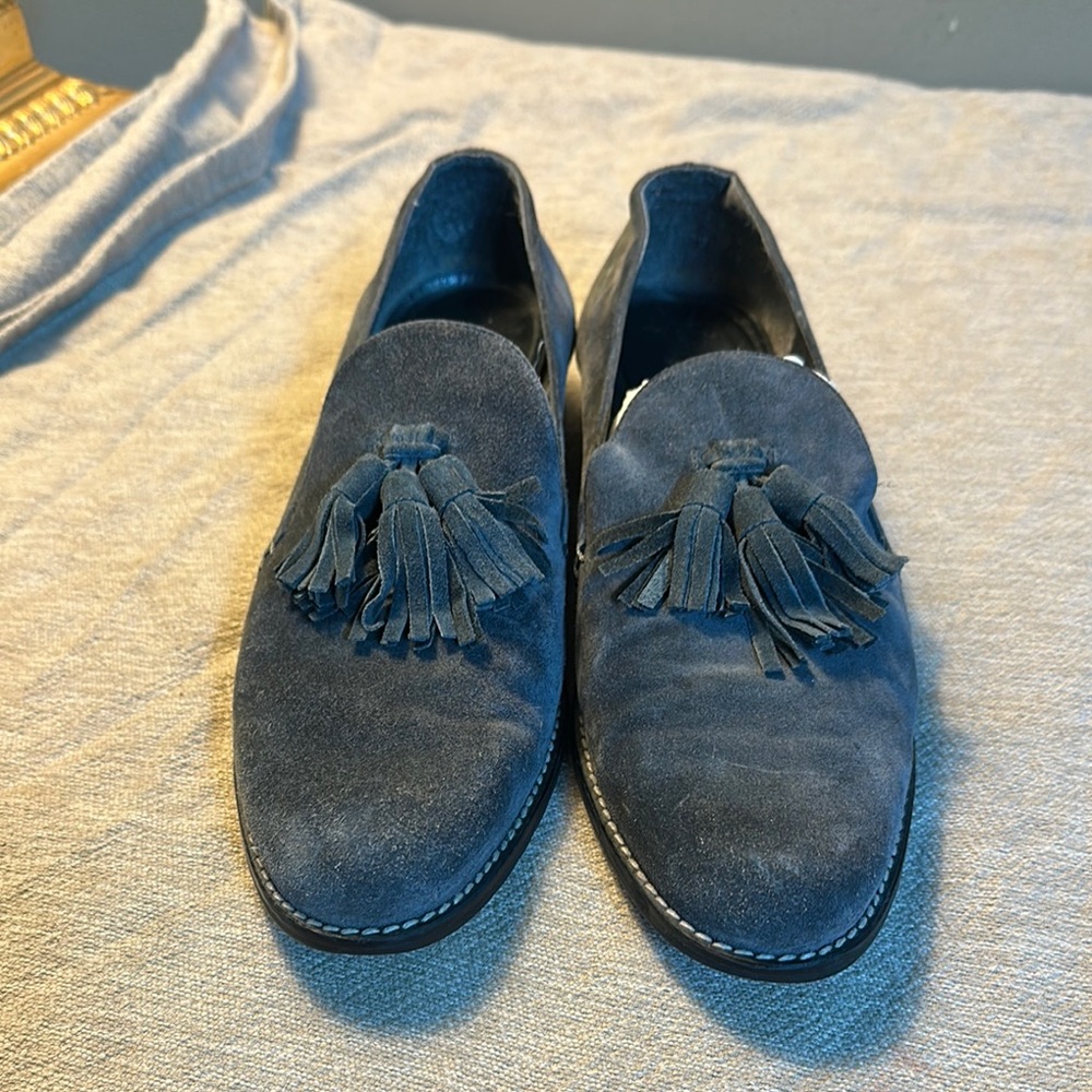 Stuart WEITZMAN Suede Loafers with Tassels
